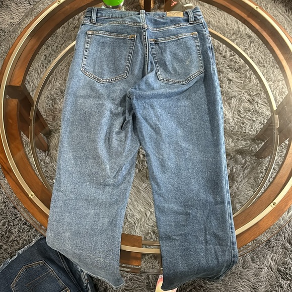 Abercrombie jeans - Picture 2 of 3